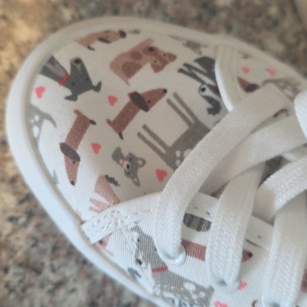 NWT Cynthia Rowley Dog Sneakers - Picture 5 of 5